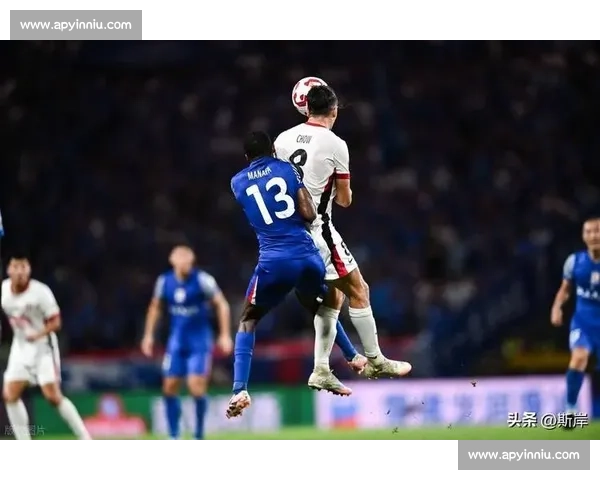 申花憾平失争冠先机，老将垂首映落寞