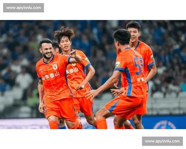 泰山 3-1 破海港!蓉城失登顶良机,争冠悬念熬成 “拉锯战” 泰山 3-1 破海港!蓉城失登顶良机,争冠悬念熬成 “拉锯战”